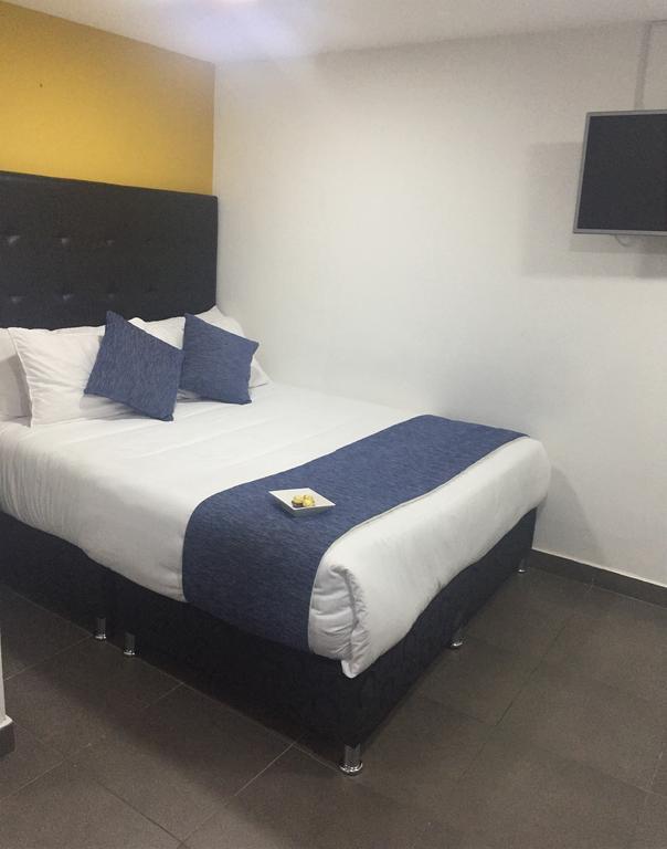 Hotel Aj Ferial Bogotá Zewnętrze zdjęcie