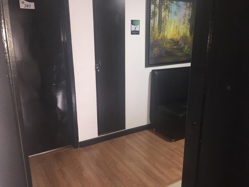 Hotel Aj Ferial Bogotá Zewnętrze zdjęcie