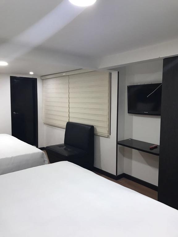 Hotel Aj Ferial Bogotá Zewnętrze zdjęcie